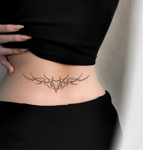 femenino tatuajes en la espalda baja|Las mejores 96 ideas de Espalda baja en 2024 